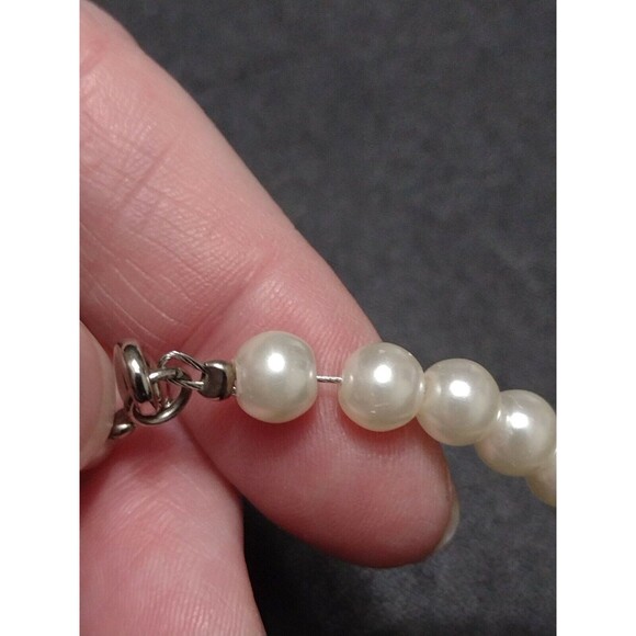 Faux pearl necklace with clear rhinestones 15.5" - Picture 8 of 11